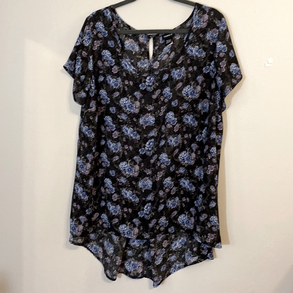 Blouse by Torrid Sz 1.